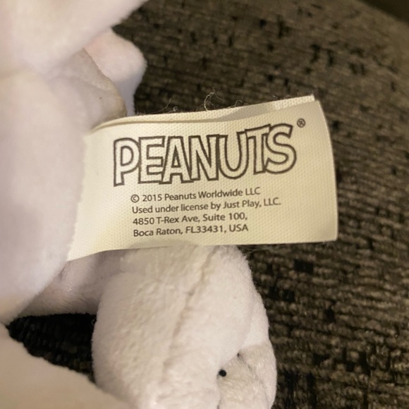 Vintage Peanuts Pilot Snoopy Plush - 6 1/2” - Picture 4 of 4